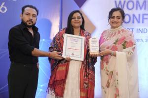 Virasat Patola’s Priti Parmar wins heritage fashion honor at Ahmedabad summit