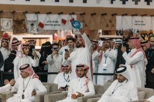 Saudi falcon auction sets $373K record for Mongolian bird at Riyadh expo – image 2