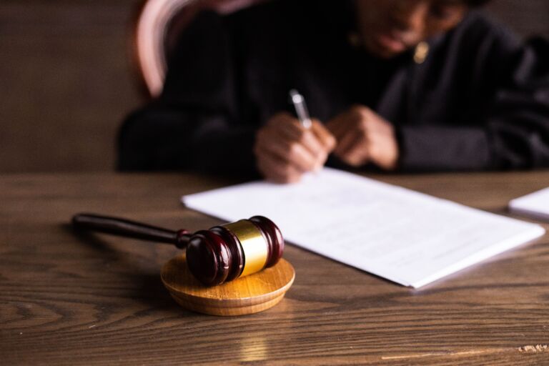 Federal RICO Lawsuit Names New York Divorce Attorneys and Financial Professionals in Alleged Litigation Scheme
